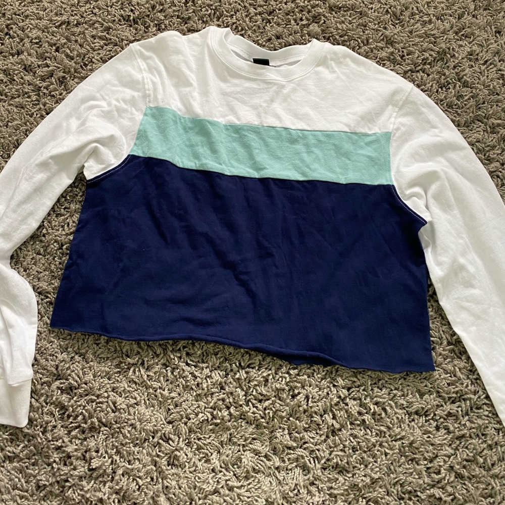 blue color block cropped t shirt